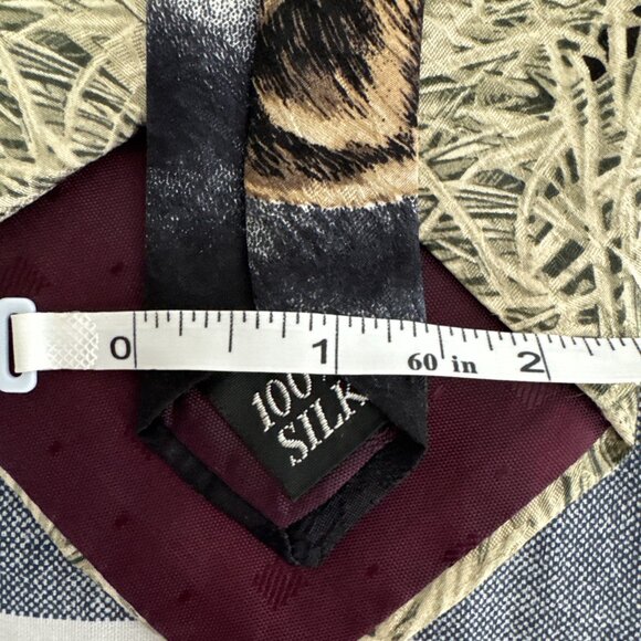 100% Silk Tie Wolf ‘Taking A Break’ John Dawson 1993 Endangered Species - Picture 7 of 7